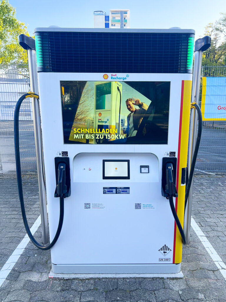 faytech touch tech in smart energy stations 02