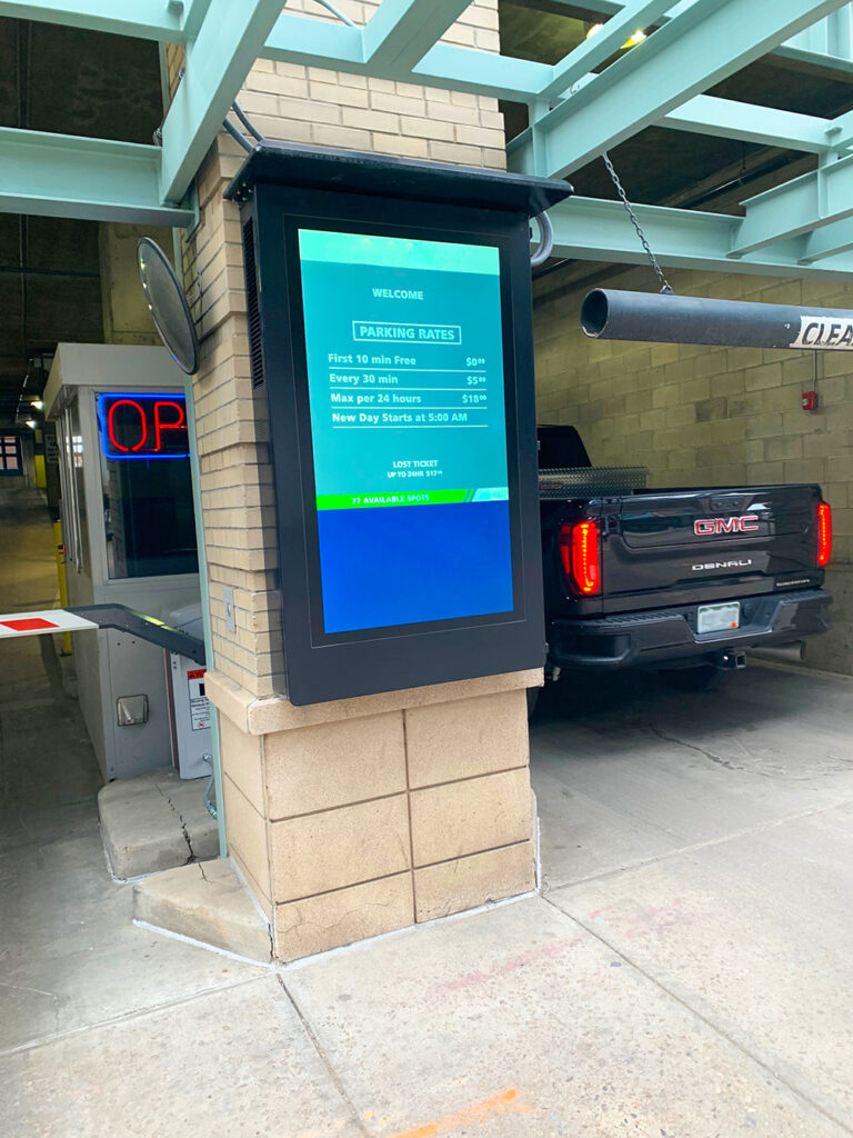 55 parking garage display solutions faytech 01