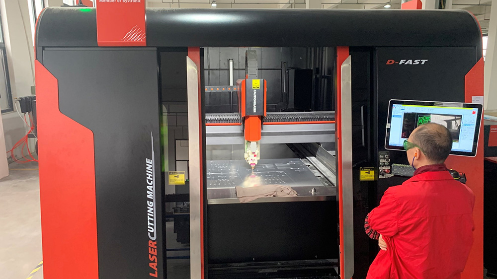 faytech suining lasercutter 01 web