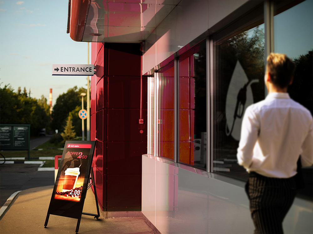faytech 43" A-Frame IP65 High Brightness Kiosk 02
